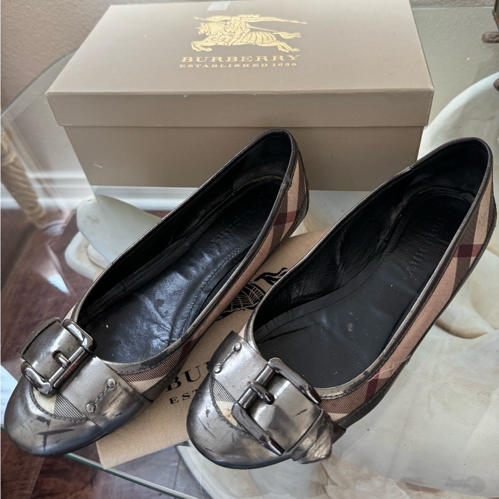 Burberry shoes